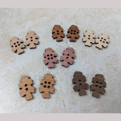 Oak leaf wood buttons for crafts